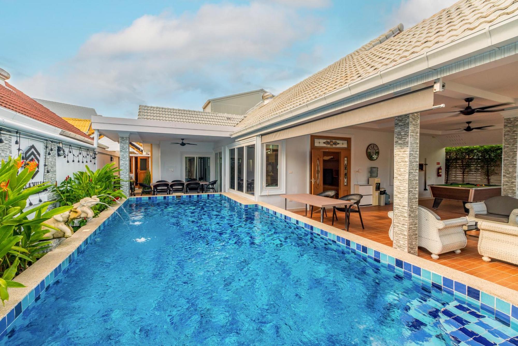 Pattaya Private Villa - Pool,Sauna,Snooker,Bbq Eksteriør bilde