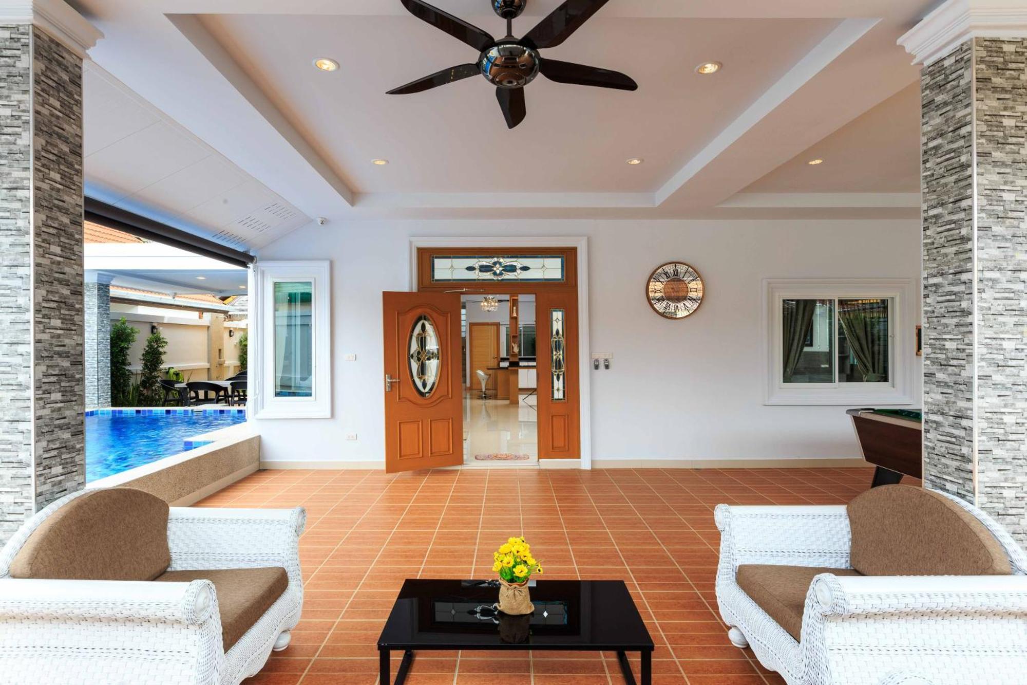 Pattaya Private Villa - Pool,Sauna,Snooker,Bbq Eksteriør bilde